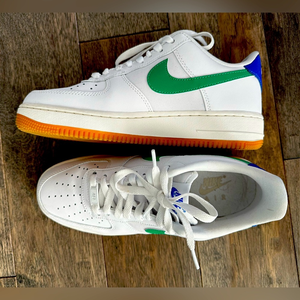 Nike Air Force 1 - green and white